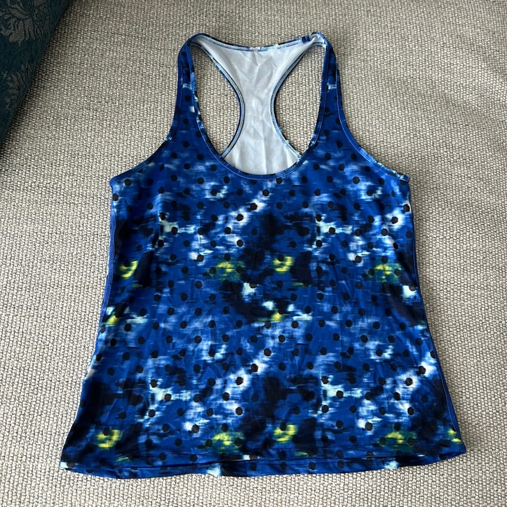 Lululemon top